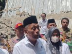 wakil-menteri-sosial-wamensos-agus-jabo-meninjau-lokasi-bangunan-majelis-yang-ambruk-di-ciomas-bogor-jawa-barat-rizkydetikcom-1757479623261_169